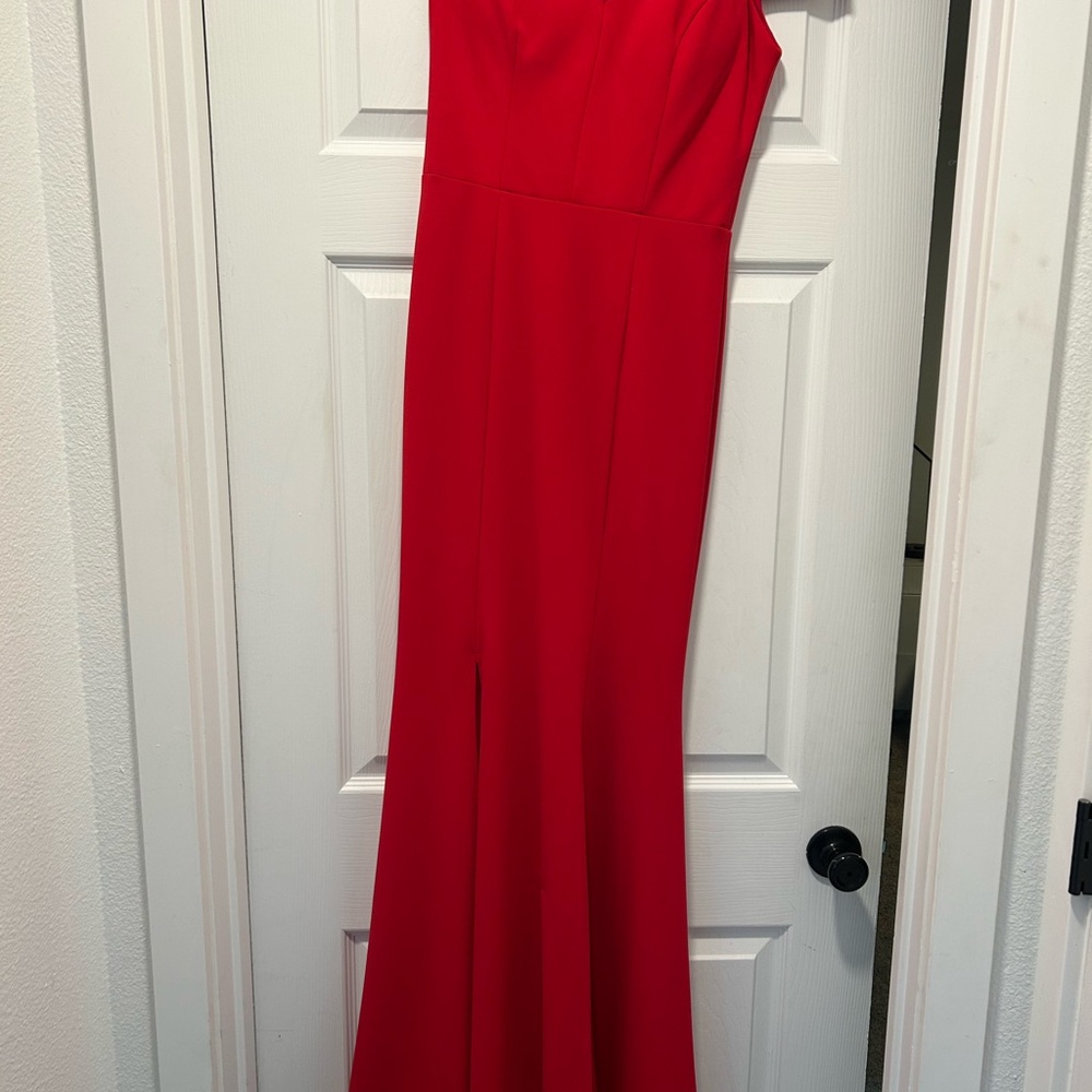Elegant Red Strapless Gown
